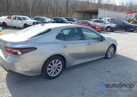 2022 Toyota Camry Le из США, поврежденный, VIN 4T1C11AK8NU664977